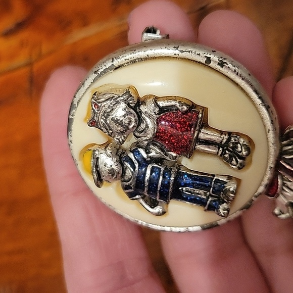 Vintage Brooch - Picture 2 of 4